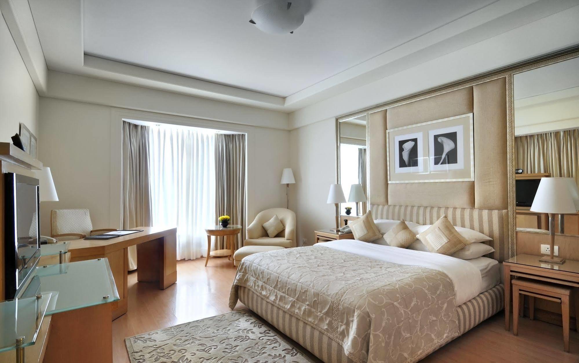 Hotel Park Plaza Gurgaon Zimmer foto